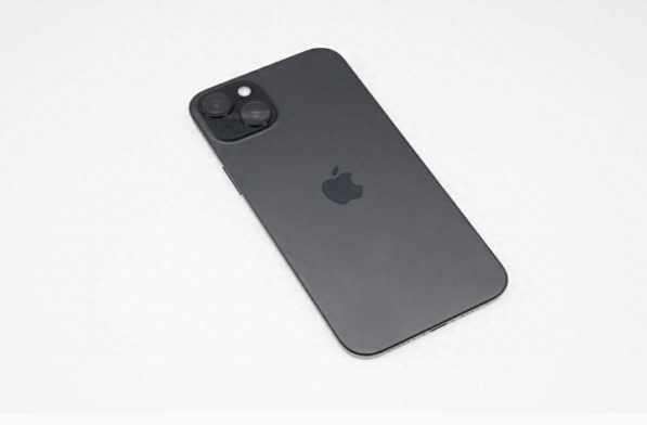 东宁苹果手机维修分享iPhone 15 Plus换电池 